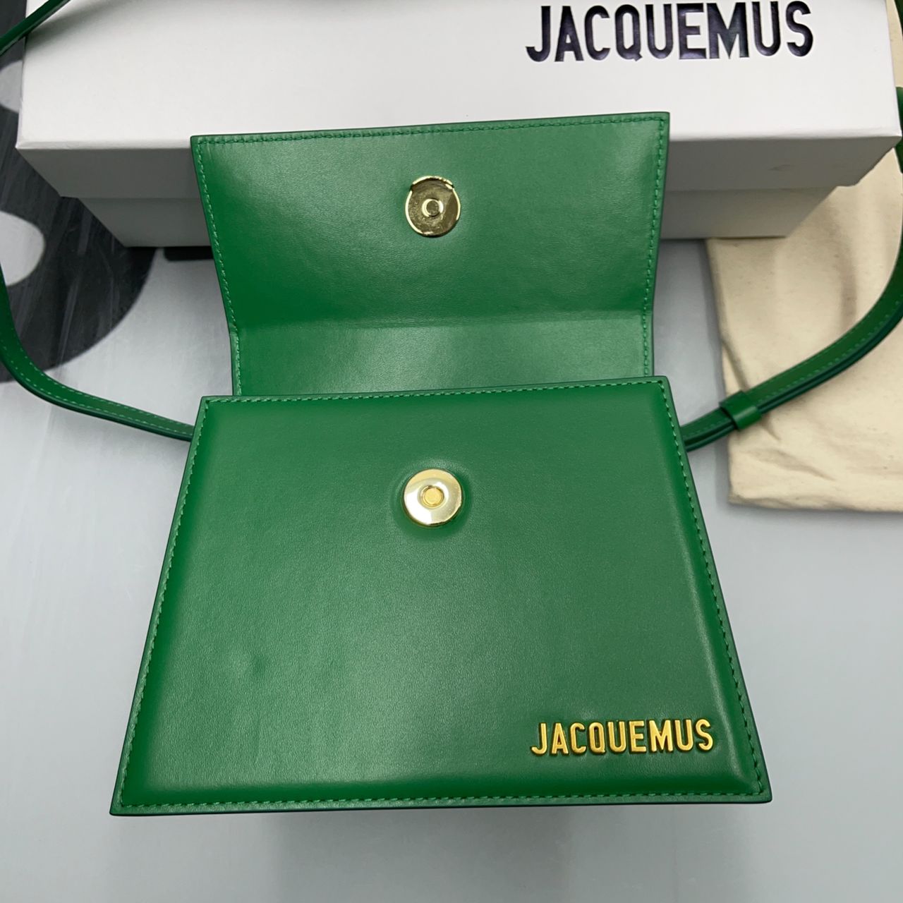 C1AE1D86-B007-43FA-BCD2-9AE0807CC0B2